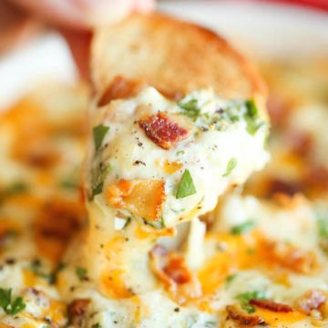 Cheesy Bacon Spinach Dip